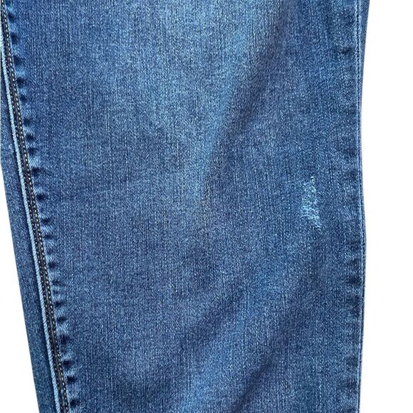 SPANX Medium Wash Distressed Ankle Skinny Jeans in Size Medium - Picture 7 of 16
